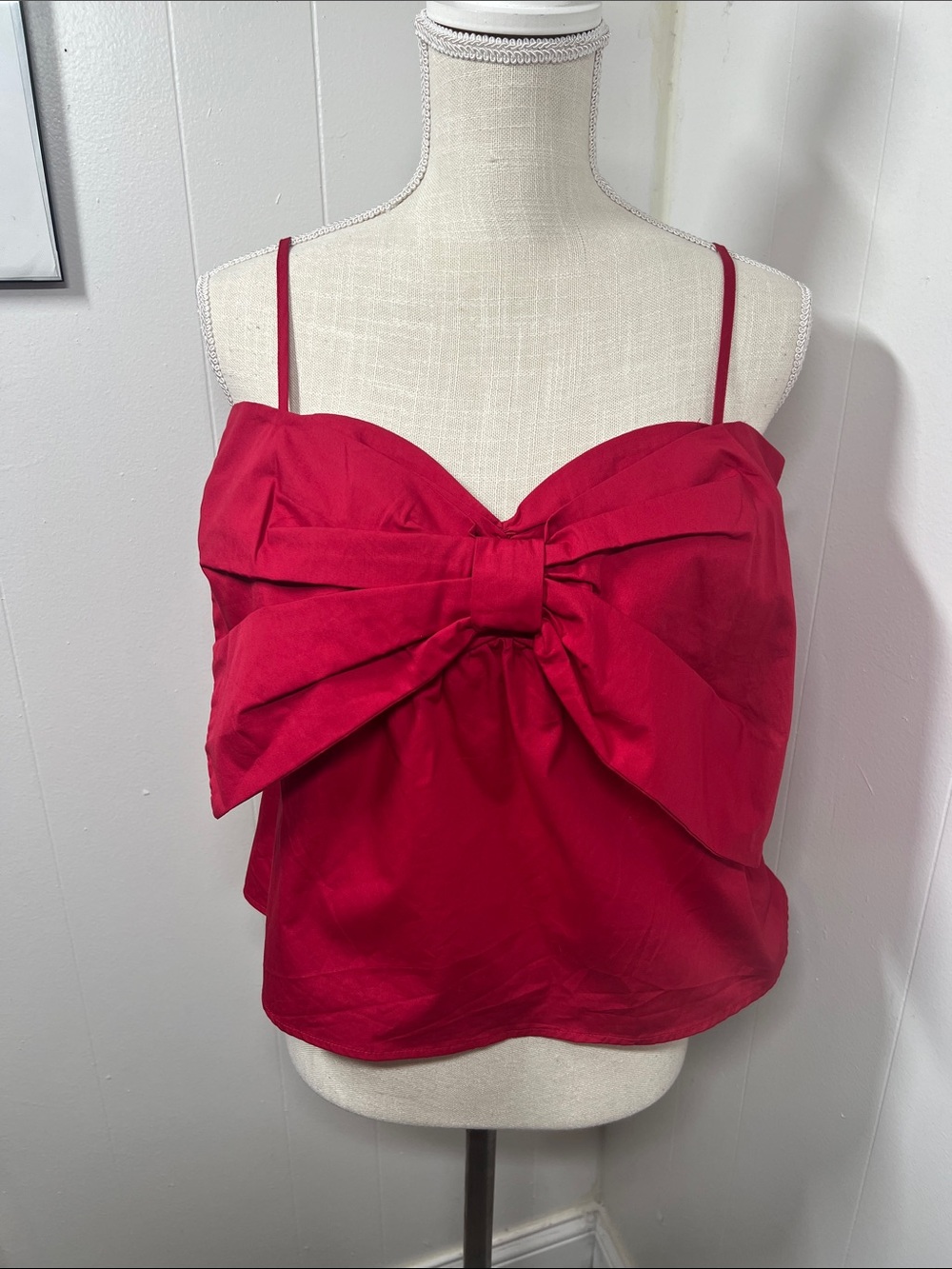 NWT Timing Red Bow-Front Spaghetti Strap Top Size Large - Picture 3 of 11